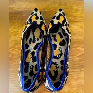 Gently worn Rothy's! Size 8.5 point big cat cheetah print.